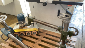 Podajalnik Masterwood 4 kolesa-image